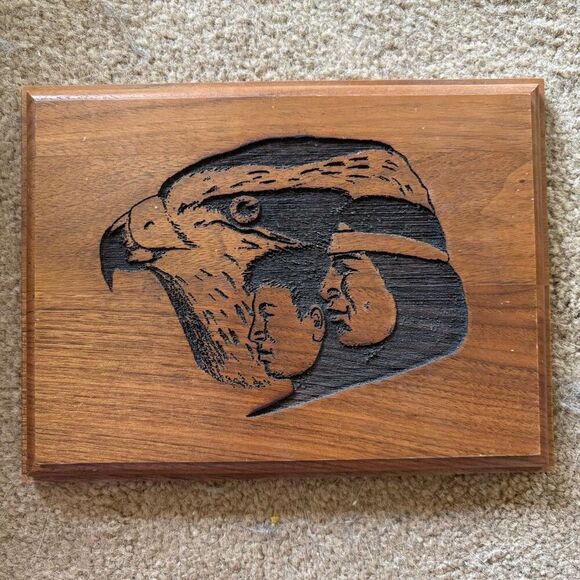 Bald Eagle Native American Hand Carved 8x6 Wooden Plaque - Picture 1 of 3